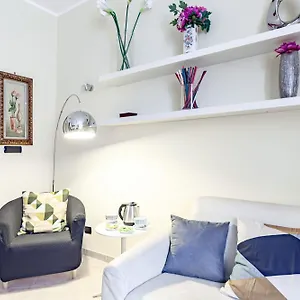 Hostly-volturno Apartment-center Of Apartamento
