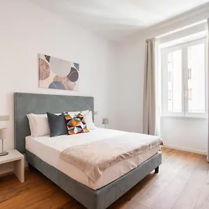 Elegant Haven Re Di By Hostand Appartamento